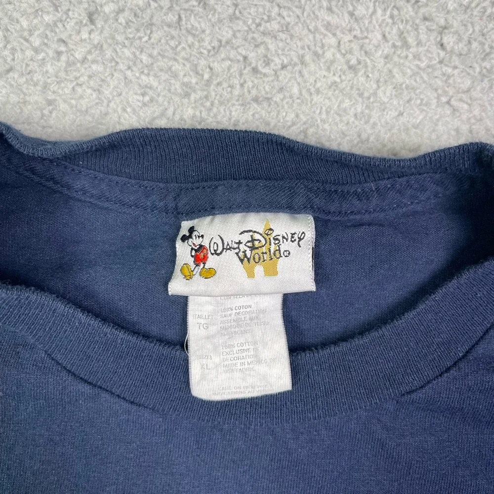 Vintage 2006 Disney T-shirt - Picture 3 of 4